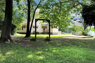 267 Washington St, Jefferson, GA 30549 - Photo 8