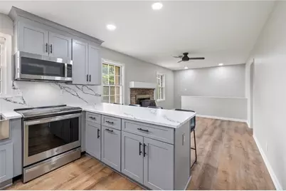 634 Rebecca Street NW, Lilburn, GA 30047 - Photo 10