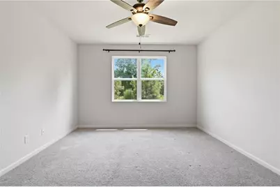 4410 Montberry Ln, Fairburn, GA 30213 - Photo 14