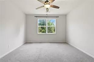 4410 Montberry Ln, Fairburn, GA 30213 - Photo 14