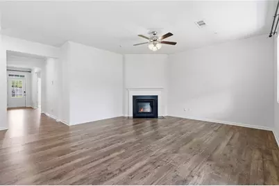4410 Montberry Ln, Fairburn, GA 30213 - Photo 6