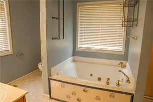 6960 N Glen Dr, Cumming, GA 30028 - Photo 18