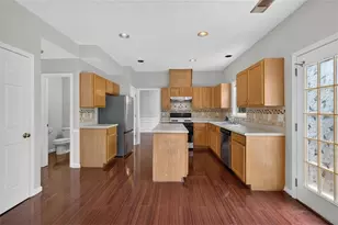 368 Celia Glen Ct, Lawrenceville, GA 30044 - Photo 10