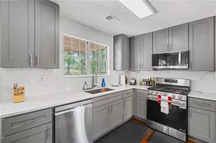 1320 Primrose Dr, Roswell, GA 30076 - Photo 8