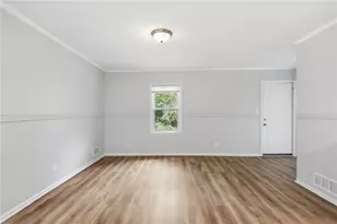 2651 Plantation Dr, East Point, GA 30344 - Photo 18