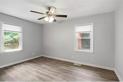 2651 Plantation Drive, East Point, GA 30344 - Photo 22