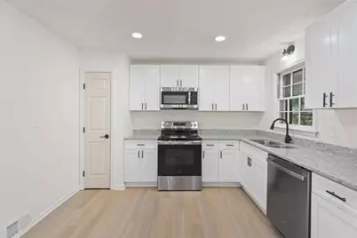 2107 Windsor Drive, Snellville, GA 30078 - Photo 10