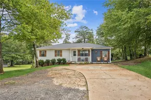 304 Myrtle St, Jasper, GA 30143 - Photo 2