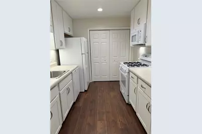 907 Natchez Trace, Atlanta, GA 30350 - Photo 10