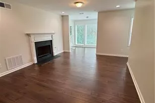 907 Natchez Trace, Atlanta, GA 30350 - Photo 4