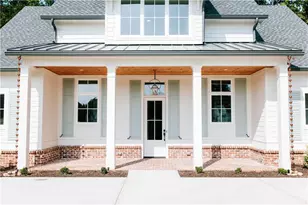 217 Chariot Ct, Jefferson, GA 30549 - Photo 6