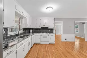 226 Machelle Ln, Marietta, GA 30064 - Photo 8