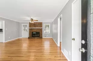 226 Machelle Ln, Marietta, GA 30064 - Photo 4