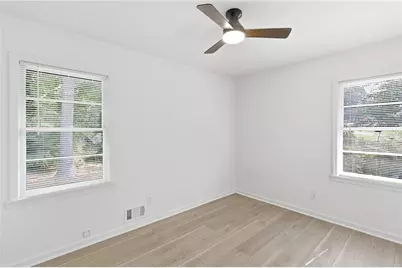 1300 Waverly Dr, Forest Park, GA 30297 - Photo 14