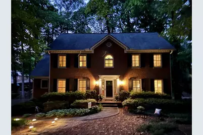 2168 Westbury Court SW, Marietta, GA 30064 - Photo 2