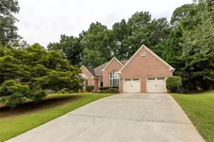 3445 Fox Hollow Dr, Marietta, GA 30068 - Photo 2