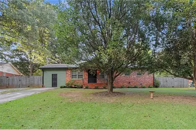 110 Westmoreland Drive, Griffin, GA 30223 - Photo 1