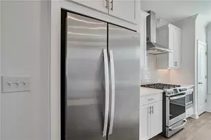 1115 Larkin Dr, Buford, GA 30518 - Photo 8