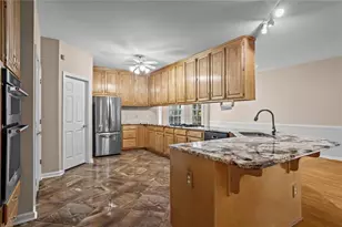 2161 Major Loring Way, Marietta, GA 30064 - Photo 6