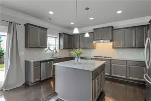 551 Wagon Hill Ln, Sugar Hill, GA 30518 - Photo 10