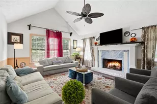 1915 Rockside Ln, Snellville, GA 30078 - Photo 4