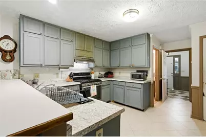 1915 Rockside Lane, Snellville, GA 30078 - Photo 8