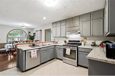 1915 Rockside Lane, Snellville, GA 30078 - Photo 6