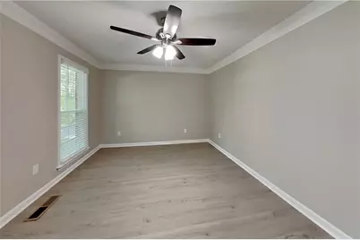 385 Deerwood Drive, Suwanee, GA 30024 - Photo 18