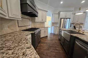 1977 Stonewater Ct, Hoschton, GA 30548 - Photo 18