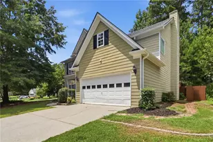 2627 Spring Cast Dr, Buford, GA 30519 - Photo 2