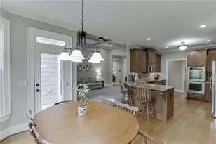 411 Meadow Lake Terrace Rd, Hoschton, GA 30548 - Photo 12