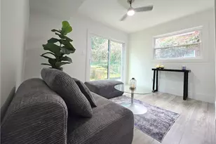 2400 Glenrock Dr, Decatur, GA 30032 - Photo 36