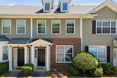 2086 Del Lago Circle, Kennesaw, GA 30152 - Photo 2