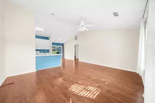 3033 Bentley Park Cir, Gainesville, GA 30504 - Photo 4