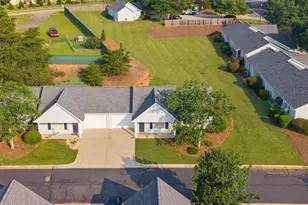 3033 Bentley Park Cir, Gainesville, GA 30504 - Photo 26
