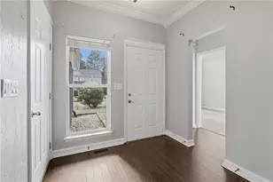 694 Shore View, Lithonia, GA 30058 - Photo 4