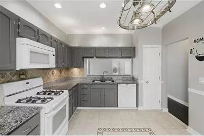 694 Shore View, Lithonia, GA 30058 - Photo 12