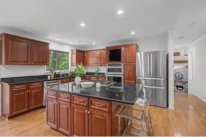 550 Matterhorn Way, Alpharetta, GA 30022 - Photo 4