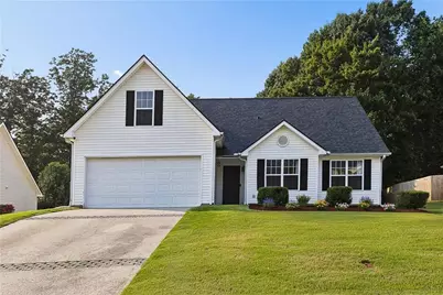 3752 Chesapeake Trace Lane, Flowery Branch, GA 30542 - Photo 1