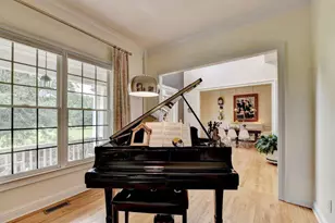 4825 Meadow Park Ln, Suwanee, GA 30024 - Photo 16