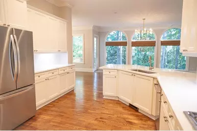 260 Lake Summit View, Atlanta, GA 30342 - Photo 22