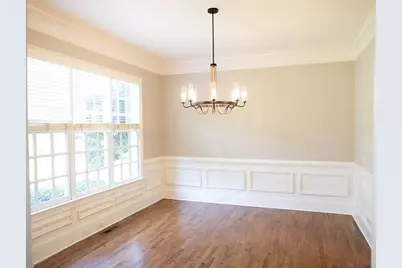 260 Lake Summit View, Atlanta, GA 30342 - Photo 4