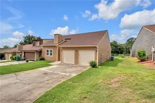 1541 Burnstone Dr, Stone Mountain, GA 30088 - Photo 2