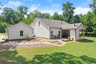 246 Emaline Ln, Jefferson, GA 30549 - Photo 4