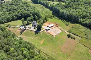 149 Ratcliff Dr, Dawsonville, GA 30534 - Photo 2
