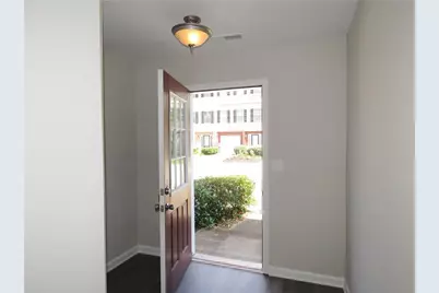 6399 Redan Square, Lithonia, GA 30058 - Photo 2