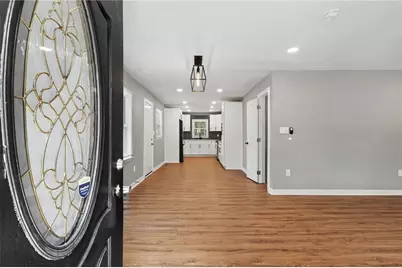 208 Silver Springs Circle SW, Atlanta, GA 30310 - Photo 4