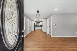 208 Silver Springs Cir SW, Atlanta, GA 30310 - Photo 4
