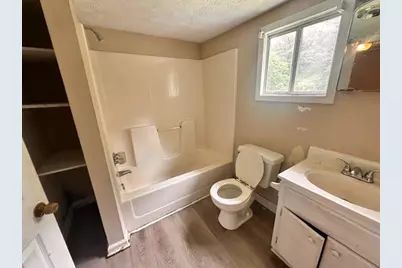 10453 Flat Shoals Road, Covington, GA 30014 - Photo 16
