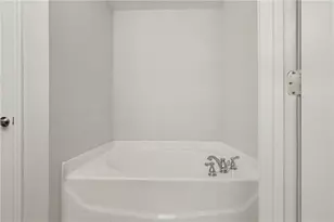 2802 Ridgeview Dr SW, Atlanta, GA 30331 - Photo 26